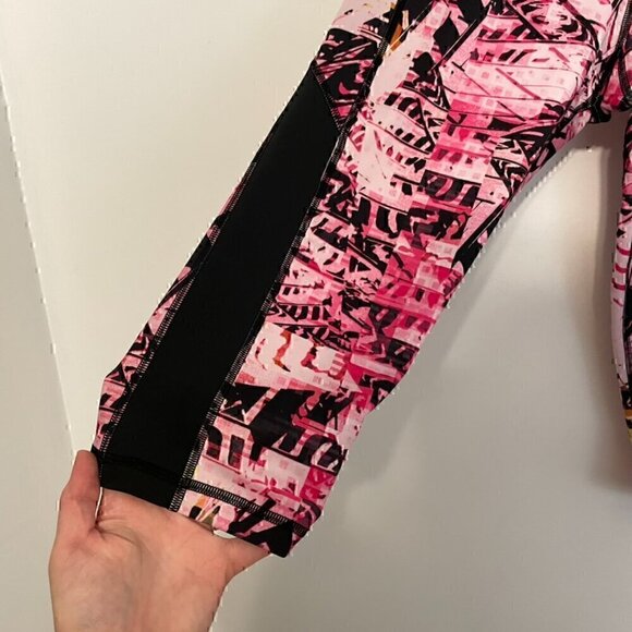 ADIDAS TechFit Printed Capri Leggings Climalite Pink Black Geo Geometric Active - Picture 8 of 14
